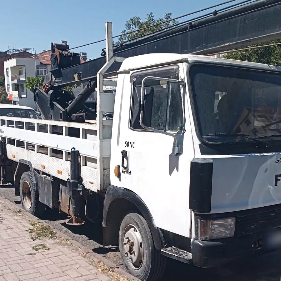 Dalgıç pompa sökme vinci: kendi aracımız